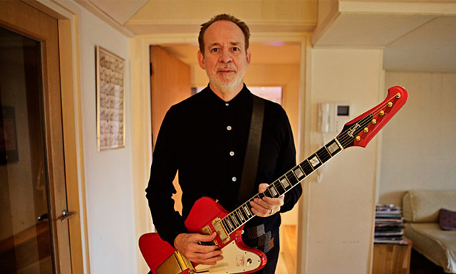 PHIL MANZANERA